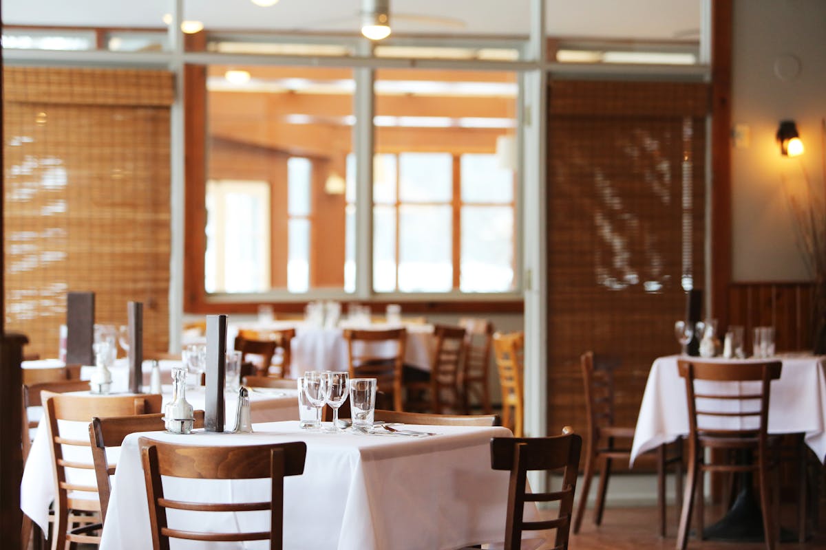 Restaurant-Bewertungen meistern: Google, TripAdvisor und Co.